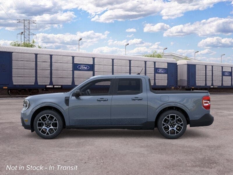 2026 Ford Maverick Lariat thumbnail 3