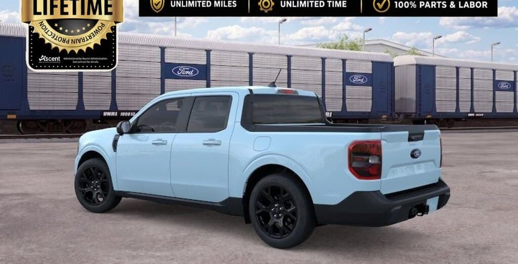 2026 Ford Maverick LARIAT thumbnail 4