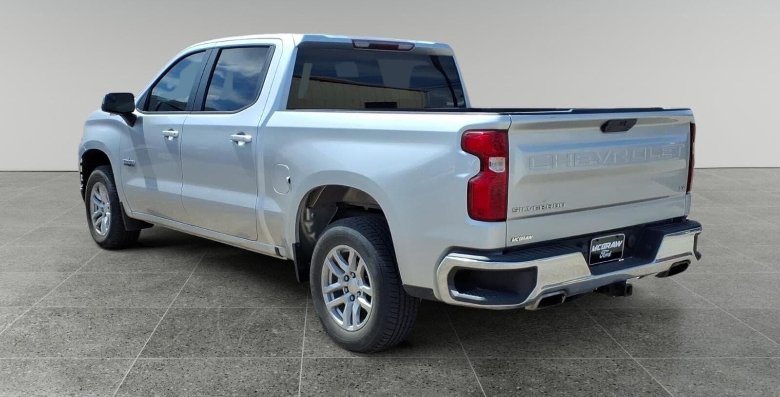 2020 Chevrolet Silverado LT thumbnail 5
