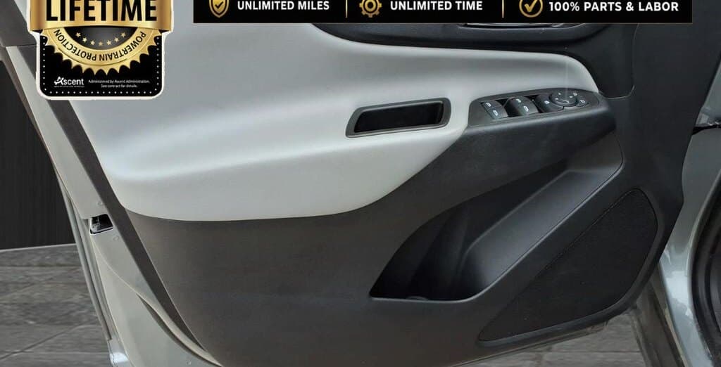 2023 Chevrolet Equinox LT thumbnail 9
