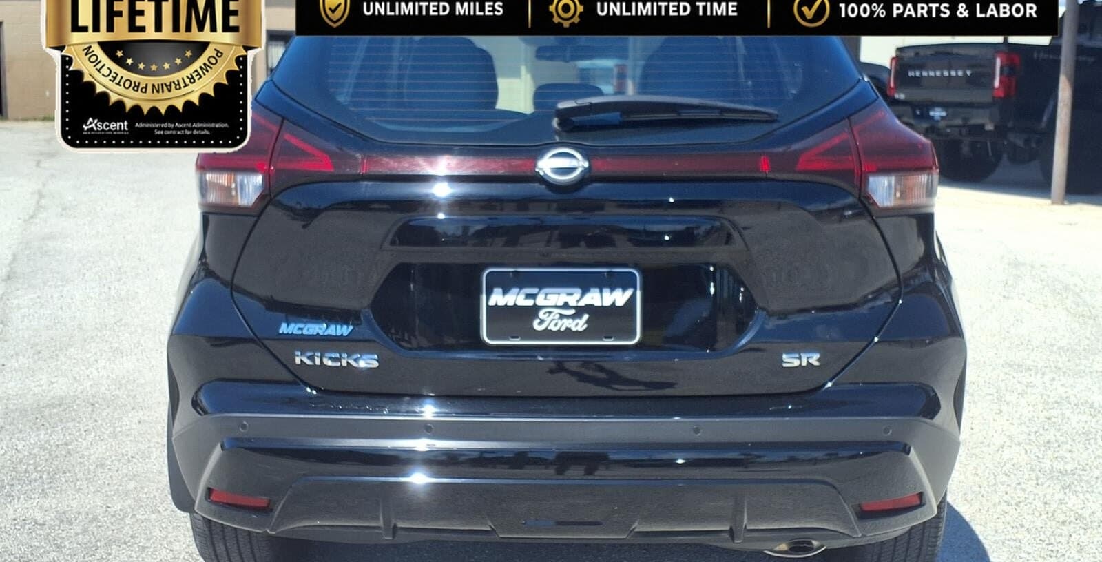 2024 Nissan Kicks SR thumbnail 4