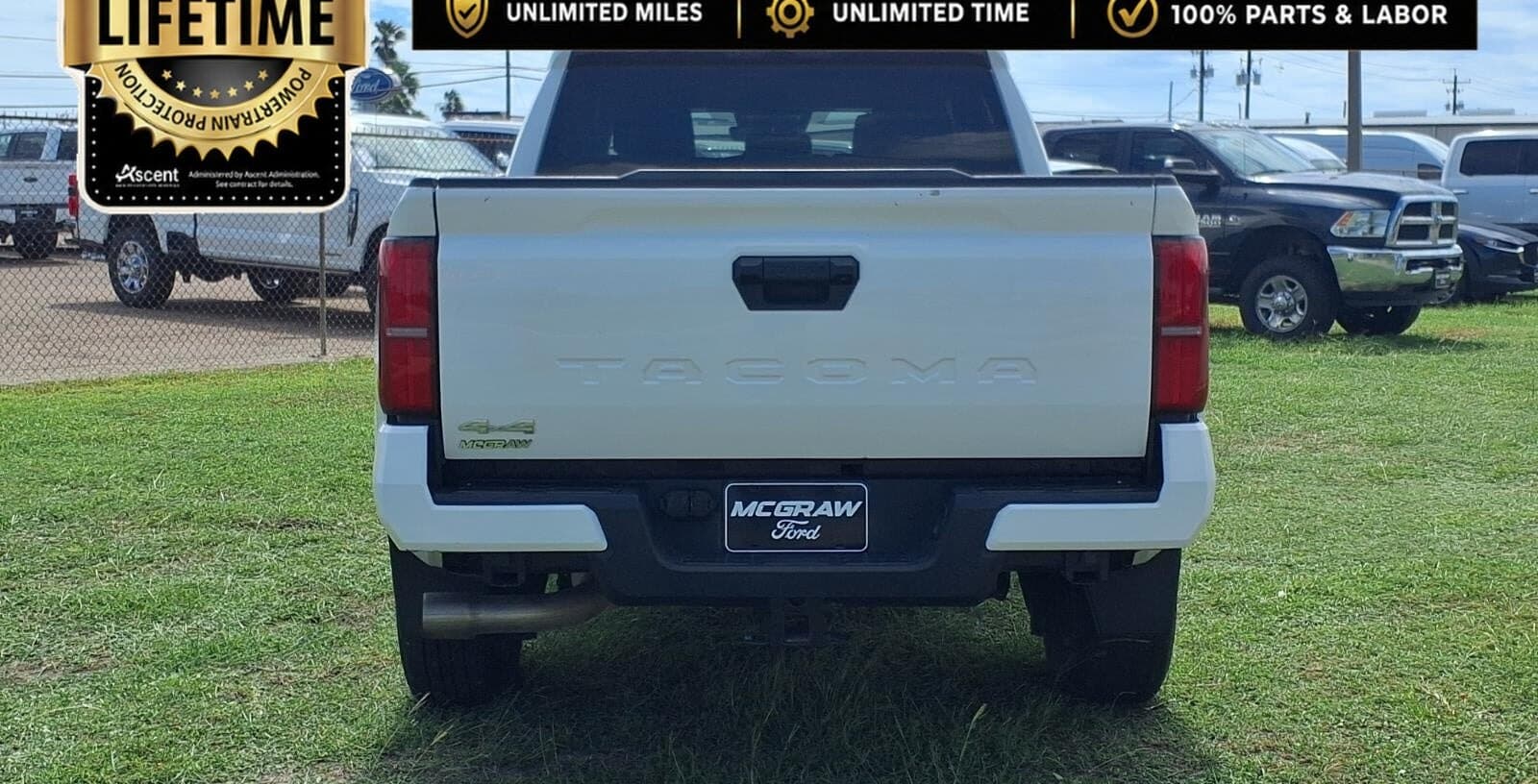 2024 Toyota Tacoma SR5 thumbnail 4
