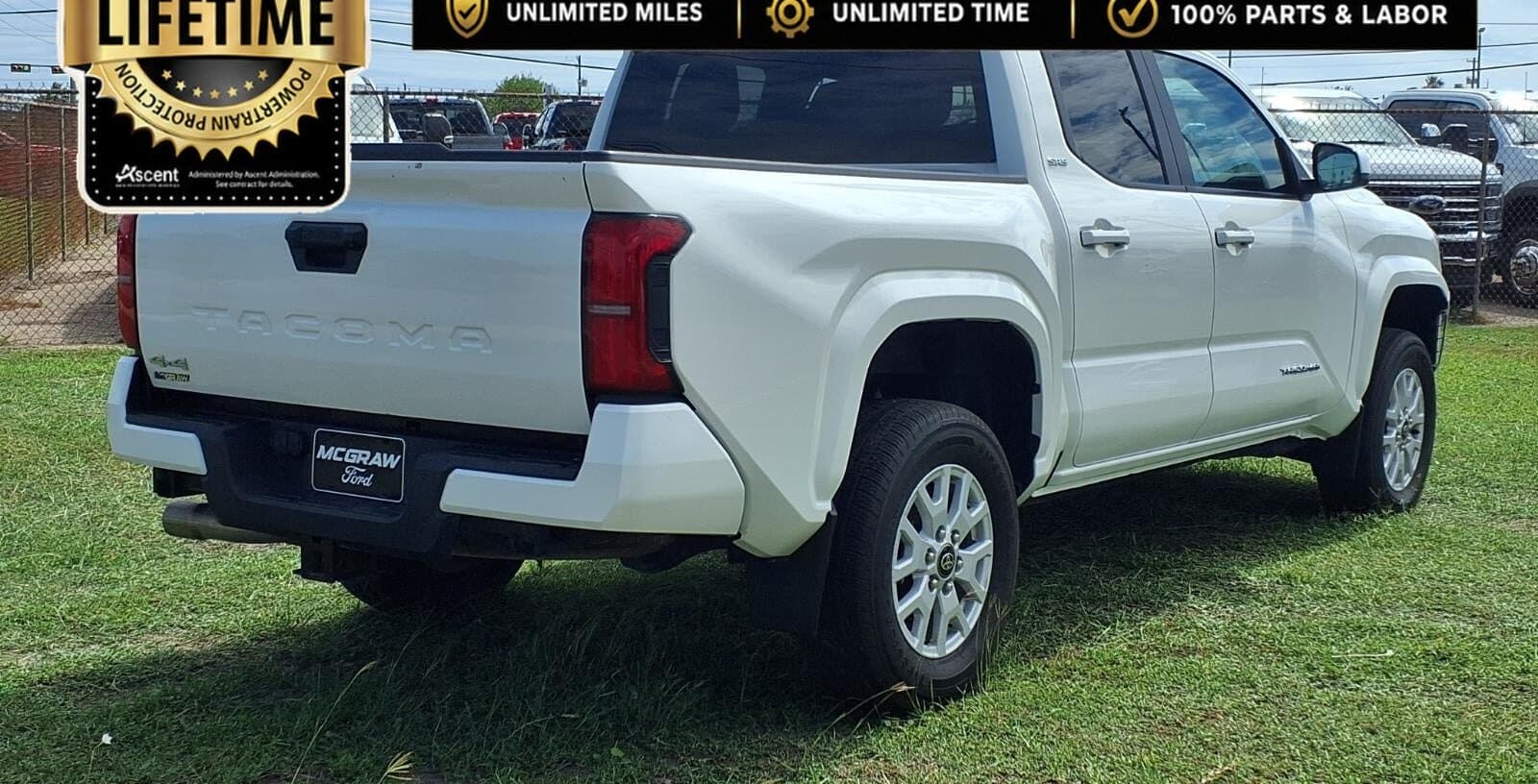 2024 Toyota Tacoma SR5 thumbnail 5
