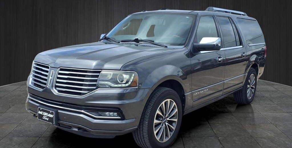 Lincoln Navigator L for sale at Future Cars