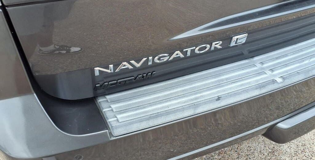 2015 Lincoln Navigator L Base thumbnail 9