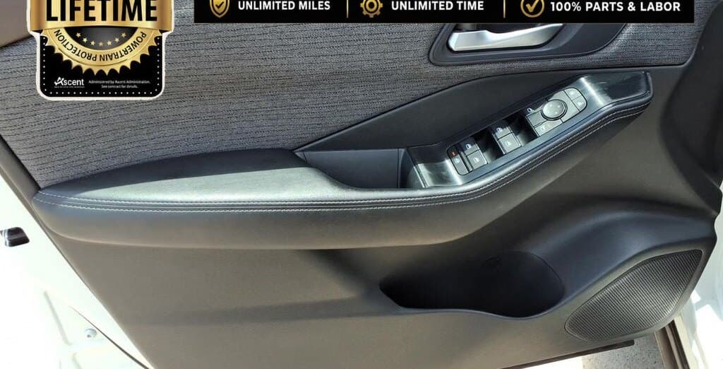 2023 Nissan Rogue SV thumbnail 7