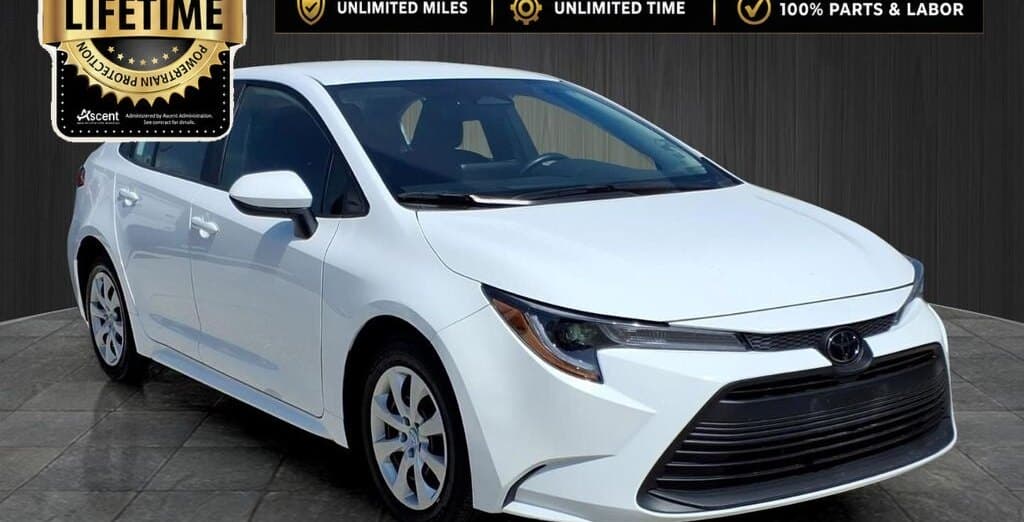 2025 Toyota Corolla LE thumbnail 3