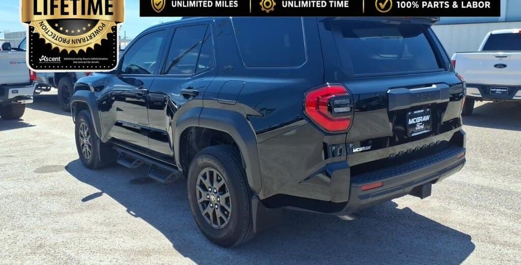 2025 Toyota 4Runner SR5 thumbnail 3
