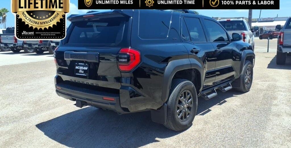 2025 Toyota 4Runner SR5 thumbnail 8