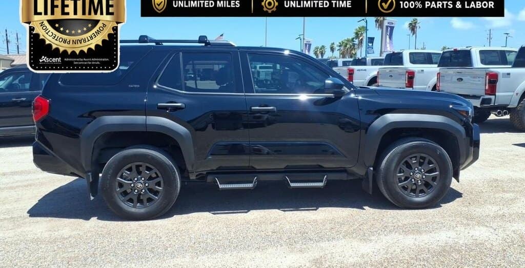 2025 Toyota 4Runner SR5 thumbnail 9