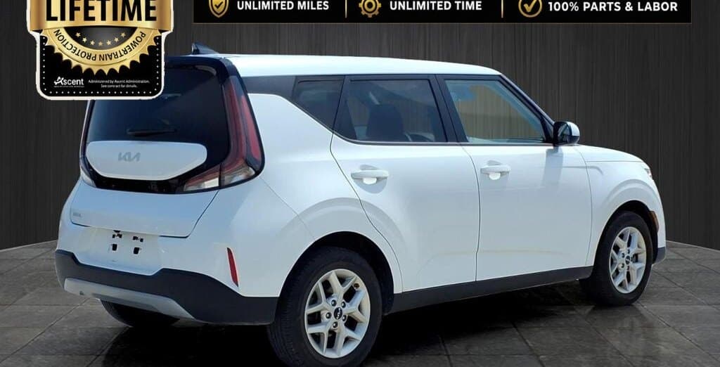 2024 Kia Soul LX thumbnail 5