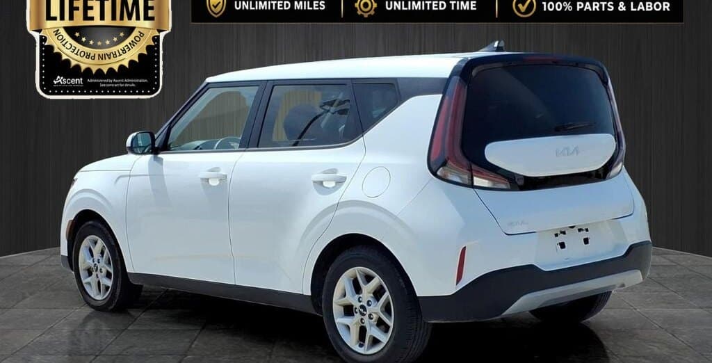 2024 Kia Soul LX thumbnail 6