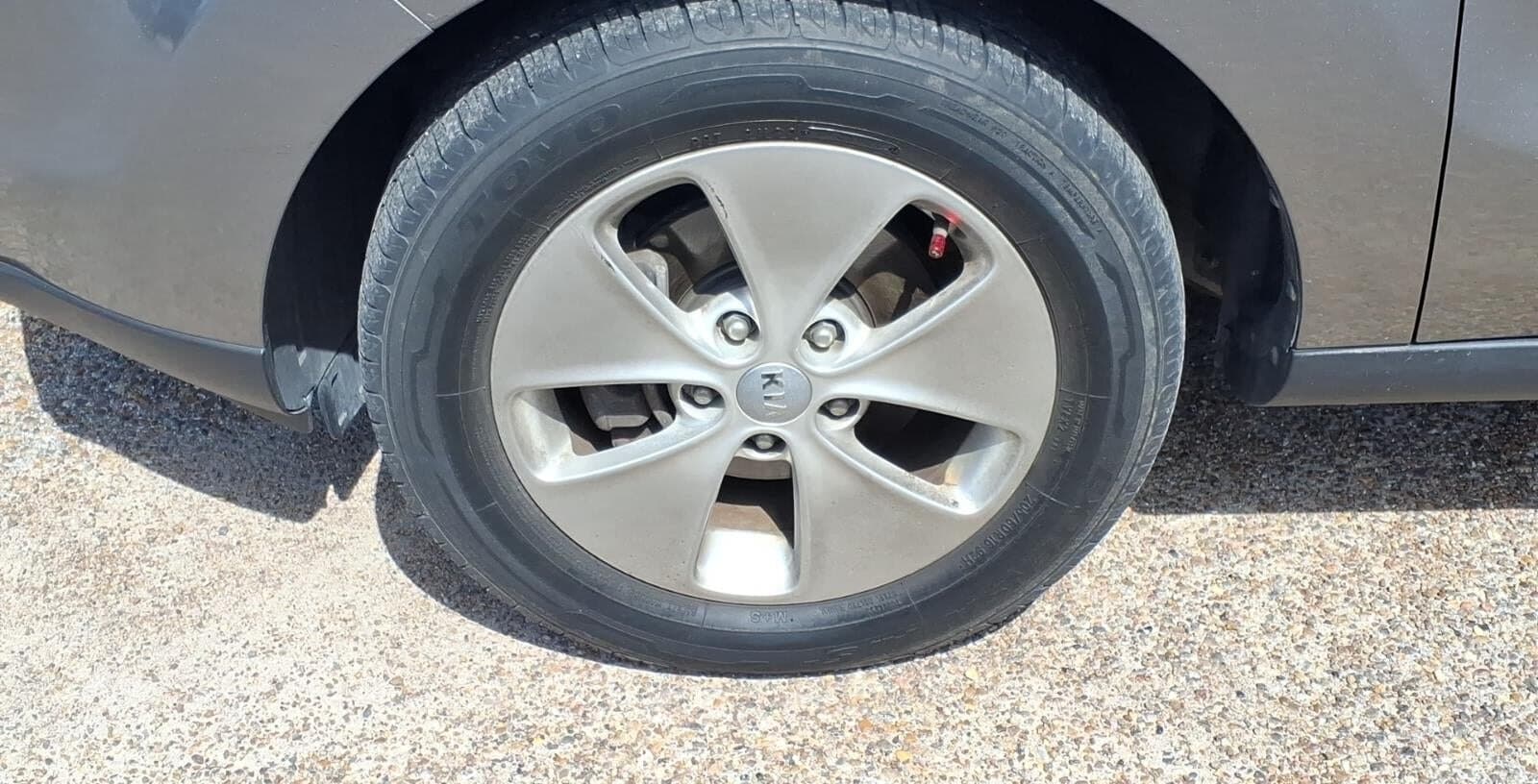 2016 Kia Soul Base thumbnail 11