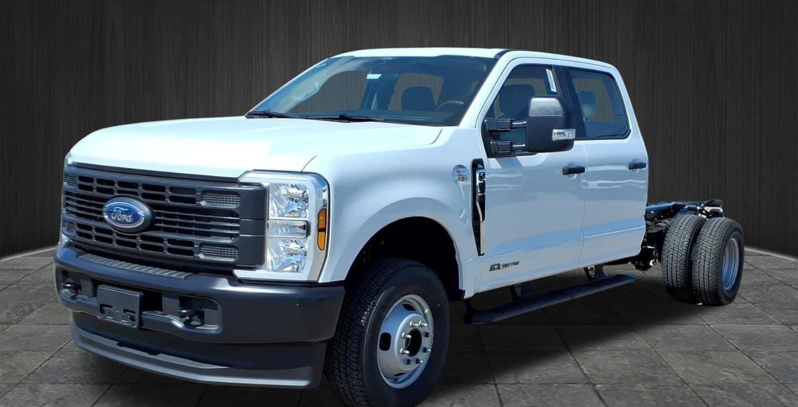 2026 Ford Chassis Cab F-350 XL