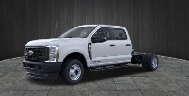 2026 Ford F-350 XL DRW 4x4 Crew Cab Chassis Cab