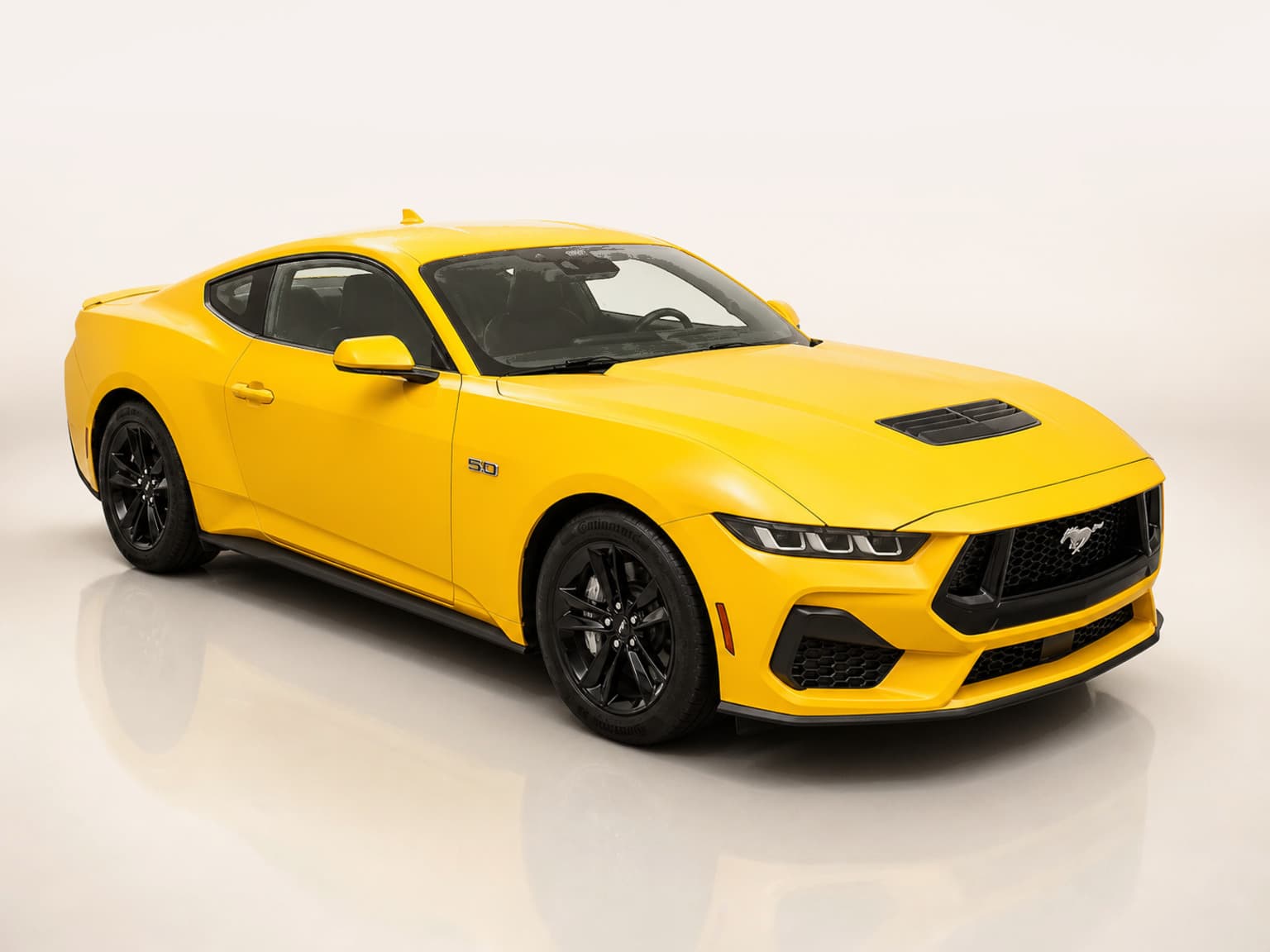 2024 Ford Mustang GT Premium, photo 1 of 6