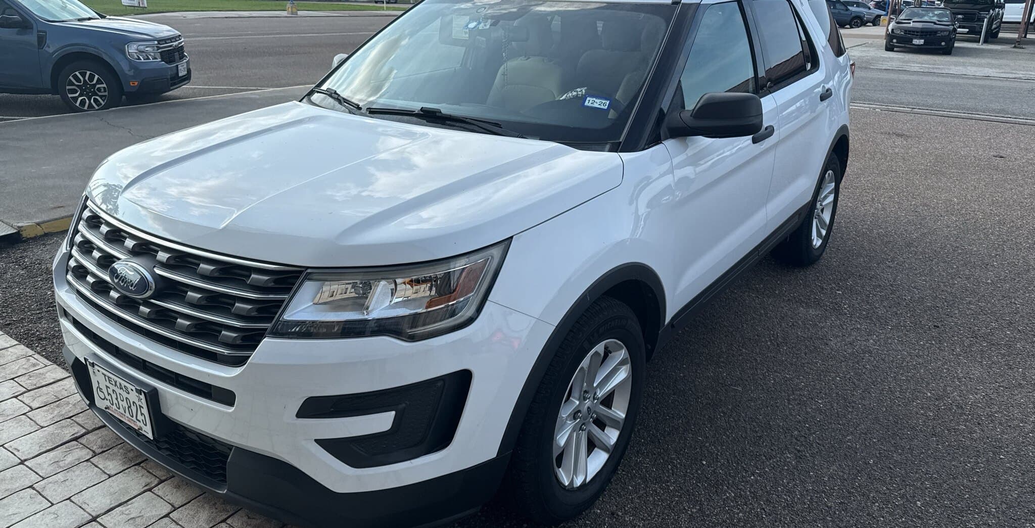 2017 Ford Explorer Base, photo 1 of 1