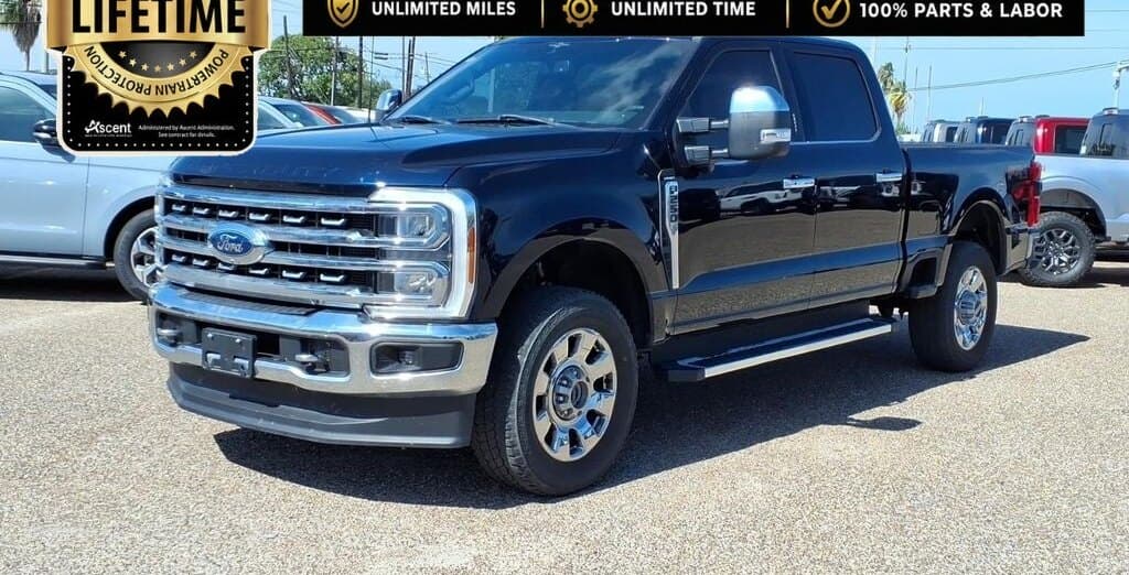 2023 Ford F-250 LARIAT, photo 1 of 12